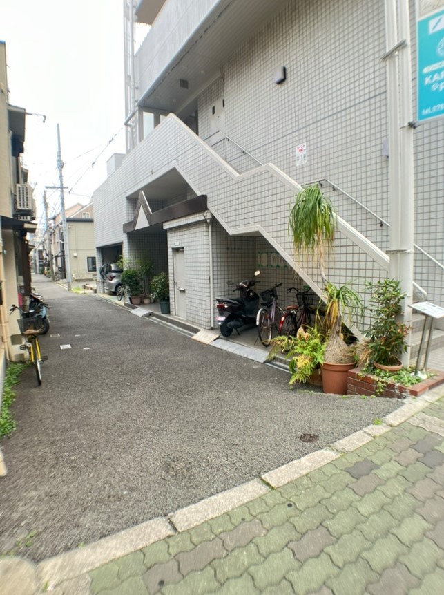 外観（2025年4月撮影） | リブラブ