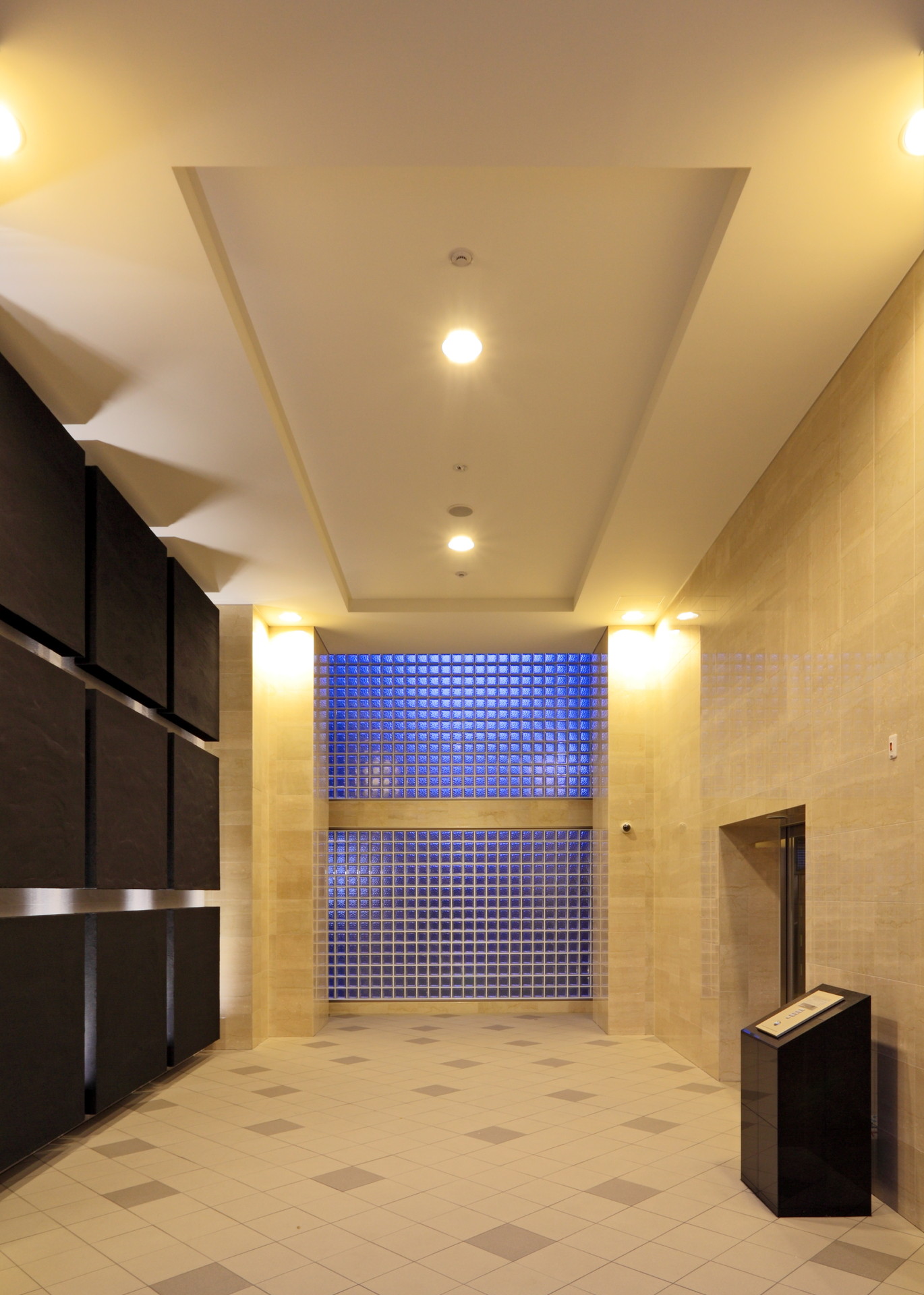 エントランスホール | リブラブ