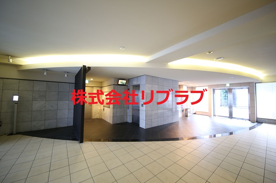 エントランス　※写真は新築時であり、現況と異なる場合は現況を優先します。 | リブラブ