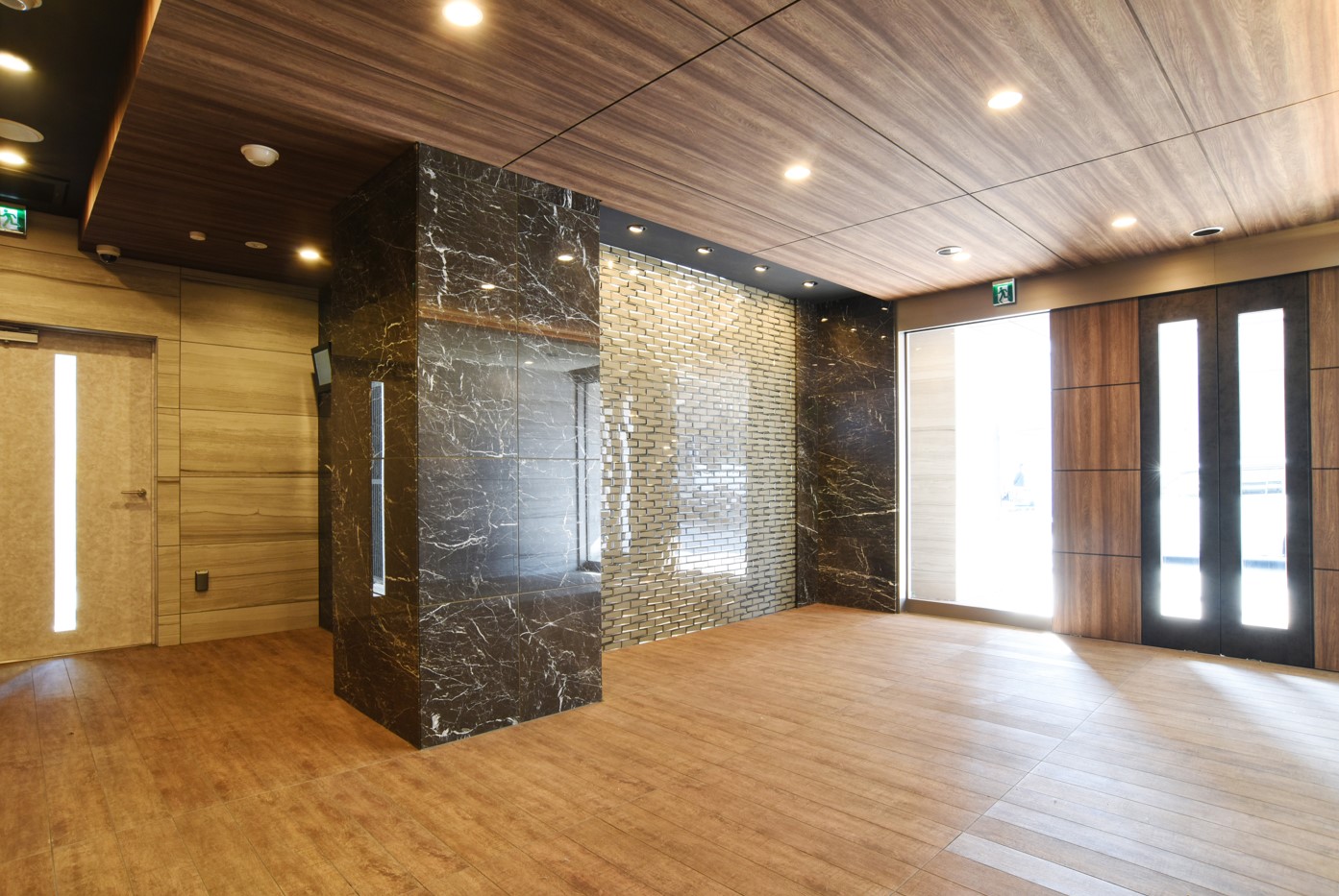 エントランス　※写真は新築時であり、現況と異なる場合は現況を優先します | リブラブ